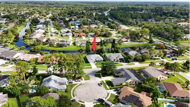13471 Barberry Drive, Wellington, FL 33414