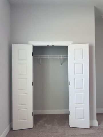 125 Skyflower LN, San Marcos, TX 78666