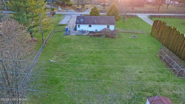2649 Ft Pickens Rd, La Grange, KY 40031