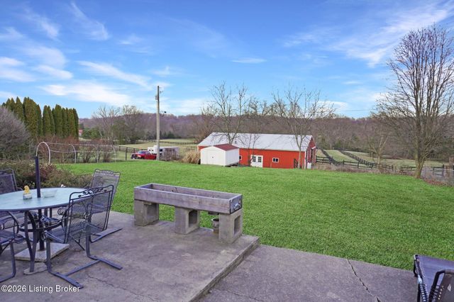 2649 Ft Pickens Rd, La Grange, KY 40031