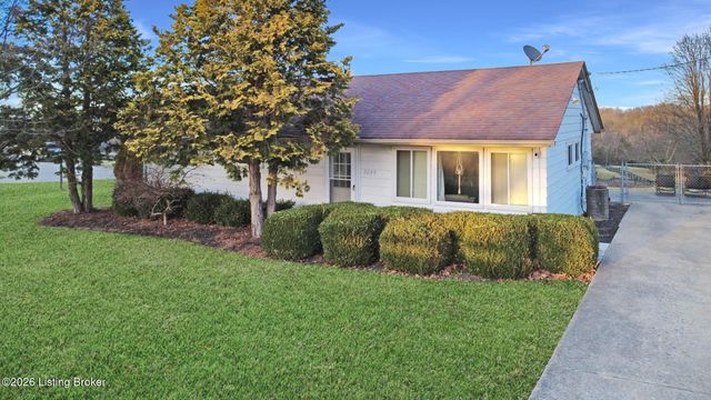 2649 Ft Pickens Rd, La Grange, KY 40031