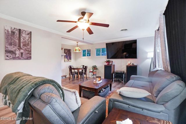 2649 Ft Pickens Rd, La Grange, KY 40031