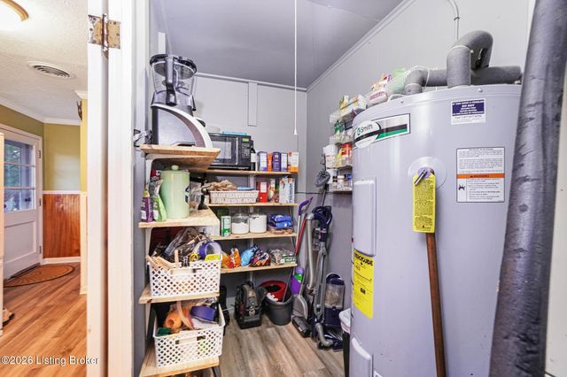 2649 Ft Pickens Rd, La Grange, KY 40031