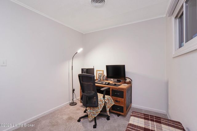 2649 Ft Pickens Rd, La Grange, KY 40031