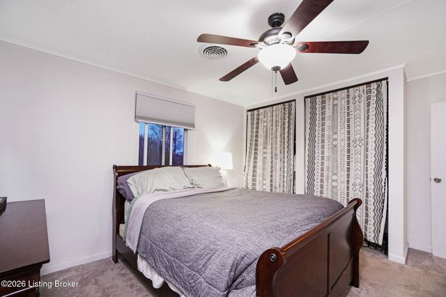 2649 Ft Pickens Rd, La Grange, KY 40031