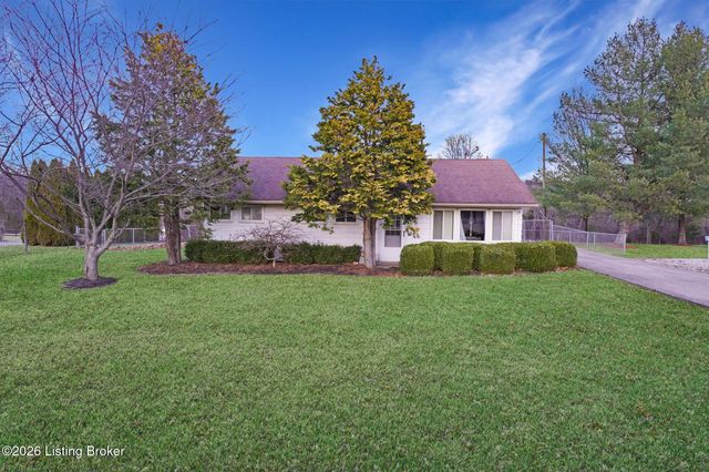 2649 Ft Pickens Rd, La Grange, KY 40031
