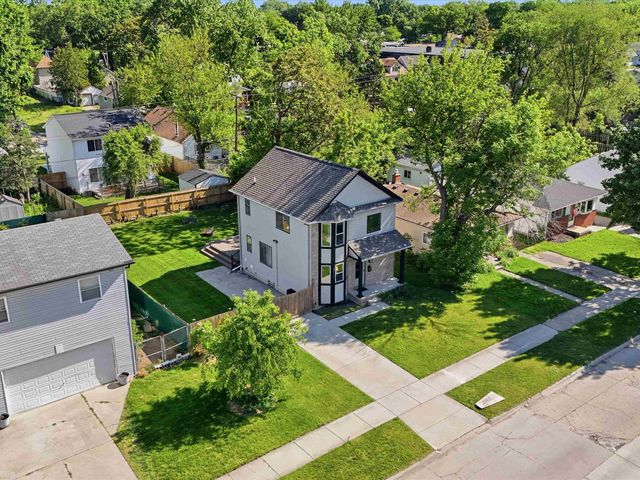90 W Milton Avenue, Hazel Park, MI 48030