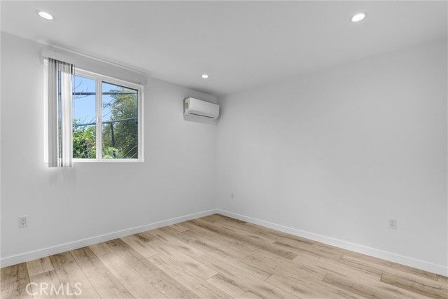 22022 Buena Ventura, Woodland Hills (los Angeles), CA 91364