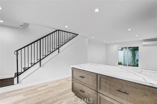 22022 Buena Ventura, Woodland Hills (los Angeles), CA 91364