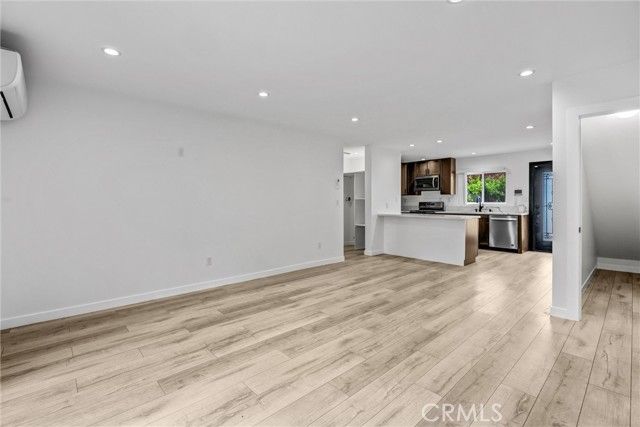 22022 Buena Ventura, Woodland Hills (los Angeles), CA 91364