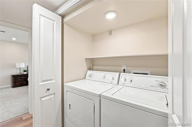 7011 S Knolls Way, Centennial, CO 80122