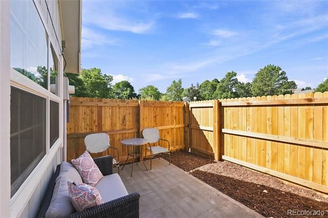 7011 S Knolls Way, Centennial, CO 80122