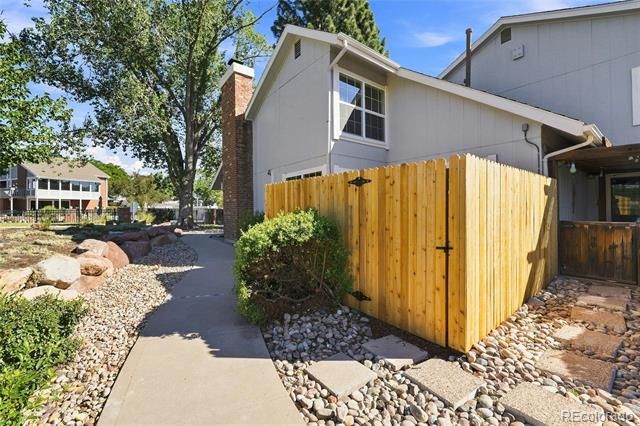 7011 S Knolls Way, Centennial, CO 80122