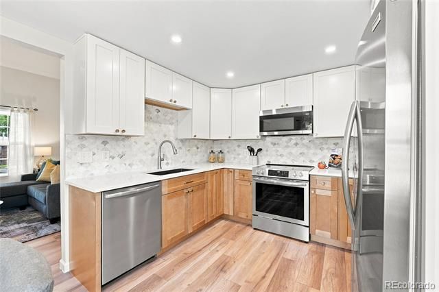 7011 S Knolls Way, Centennial, CO 80122