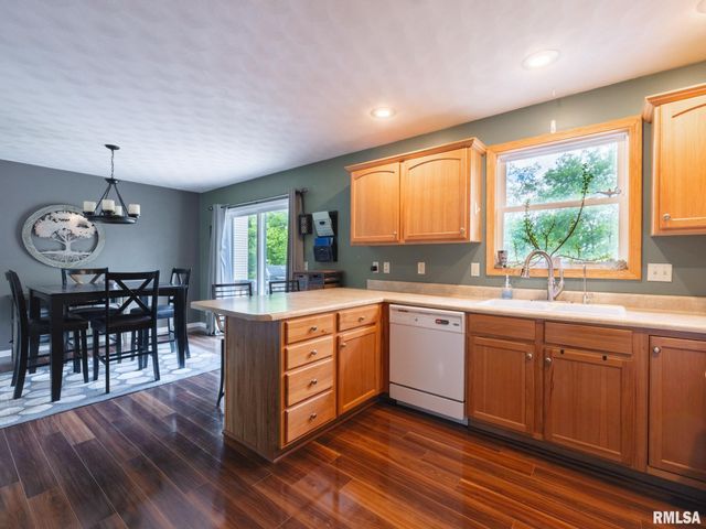 111 Patriot Drive, East Peoria, IL 61611