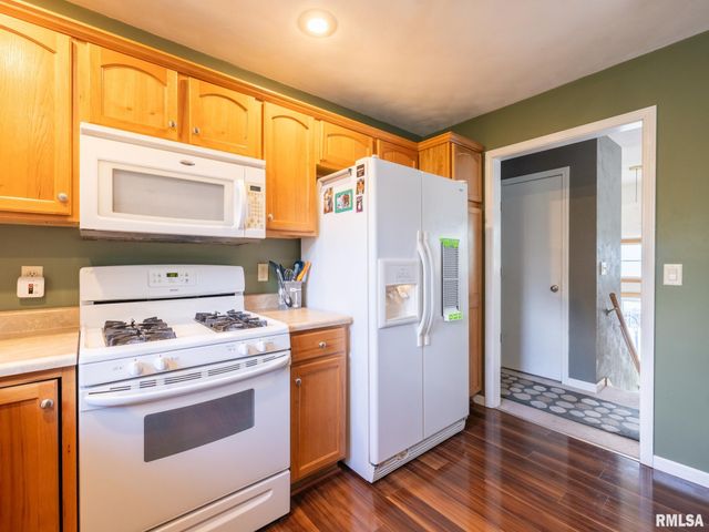 111 Patriot Drive, East Peoria, IL 61611