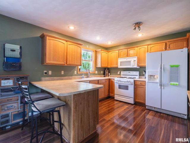 111 Patriot Drive, East Peoria, IL 61611