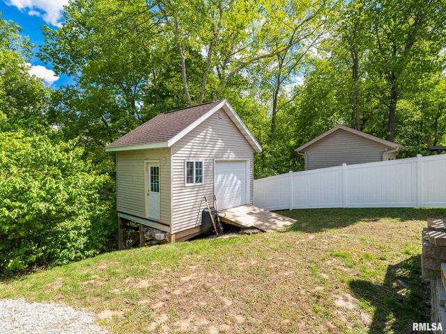 111 Patriot Drive, East Peoria, IL 61611