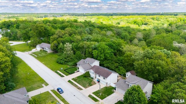 111 Patriot Drive, East Peoria, IL 61611