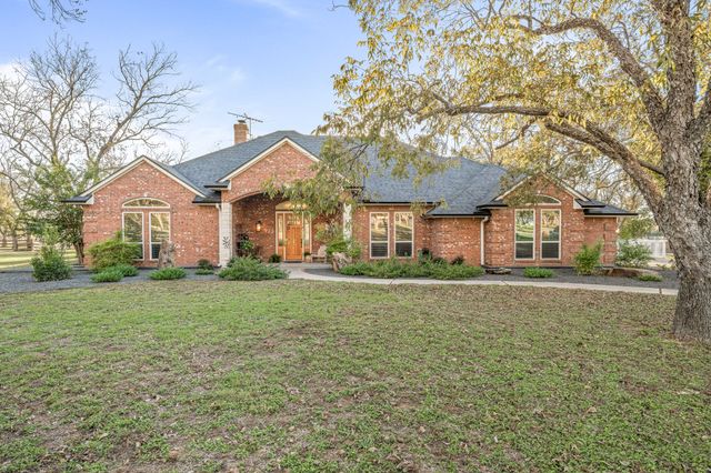 10008 Flight Plan Drive, Granbury, TX 76049