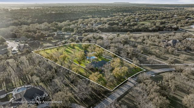 10008 Flight Plan Drive, Granbury, TX 76049