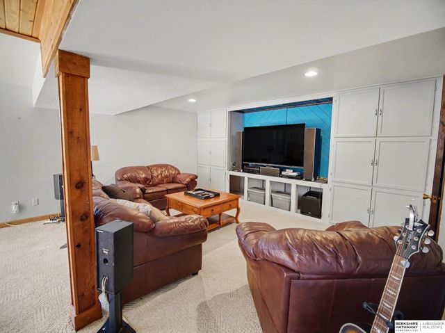7533 Sherman Street, Lincoln, NE 68506