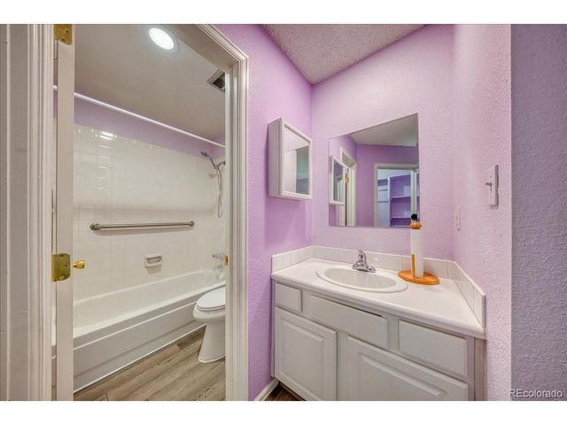 7132 S Bryant St 211, Littleton, CO 80120