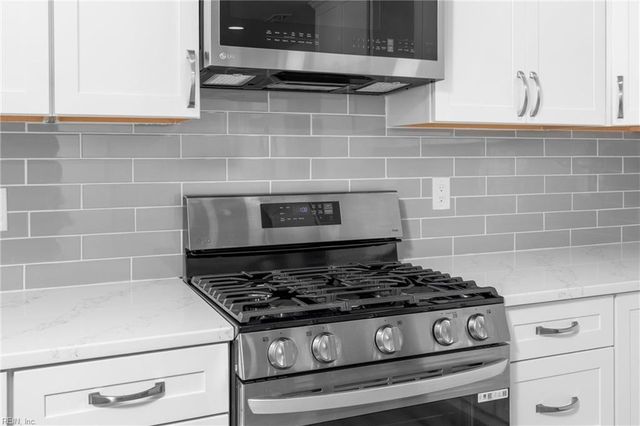 8227 Briarwood CIR, Norfolk, VA 23518