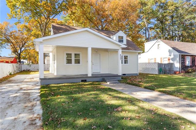 8227 Briarwood CIR, Norfolk, VA 23518