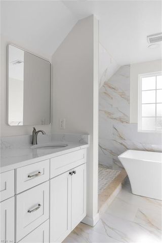 8227 Briarwood CIR, Norfolk, VA 23518