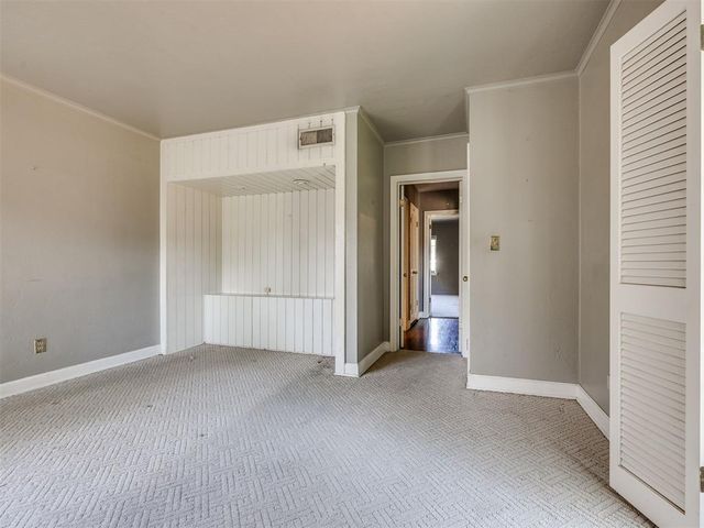 6407 N Hillcrest Avenue, Nichols Hills, OK 73116