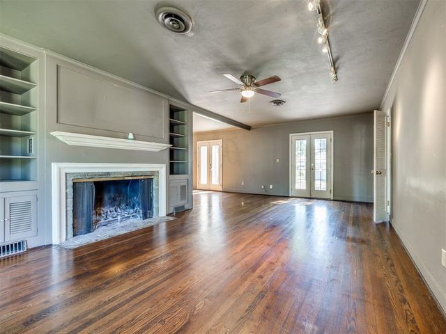 6407 N Hillcrest Avenue, Nichols Hills, OK 73116
