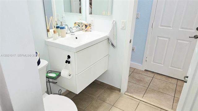 17470 SW 153rd Ave 17470, Miami, FL 33187