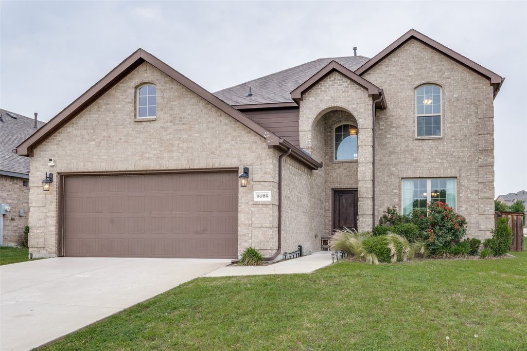 5725 Miriam Drive, Forney, TX 75126
