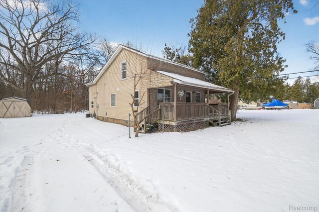 13574 Fairview Court, Van Buren Charter Township, MI 48111