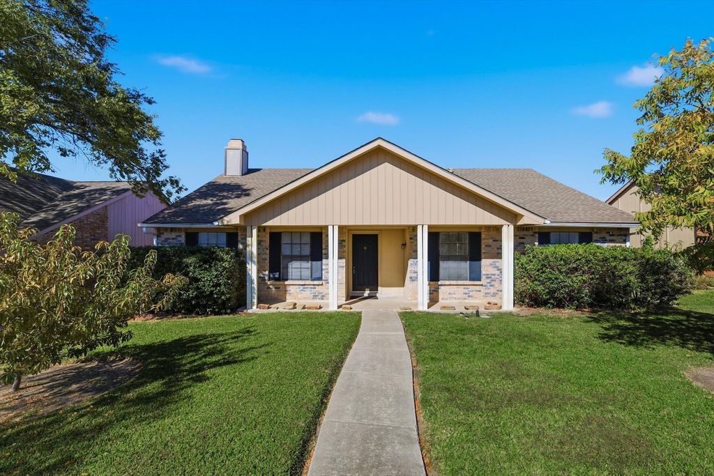 5612 Turner Street, The Colony, TX 75056