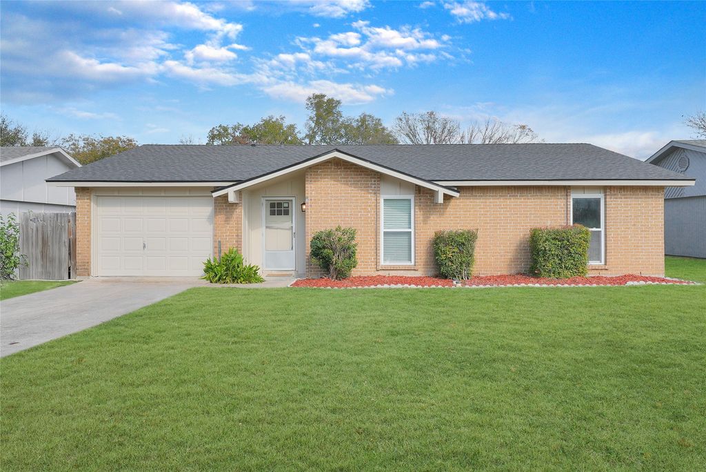 1813 Overglen Drive, Plano, TX 75074