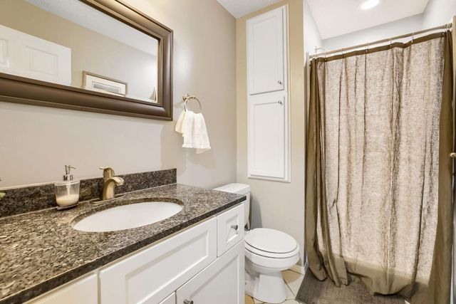 9621 Hallmark Avenue S, Cottage Grove, MN 55016