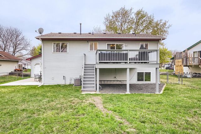 9621 Hallmark Avenue S, Cottage Grove, MN 55016