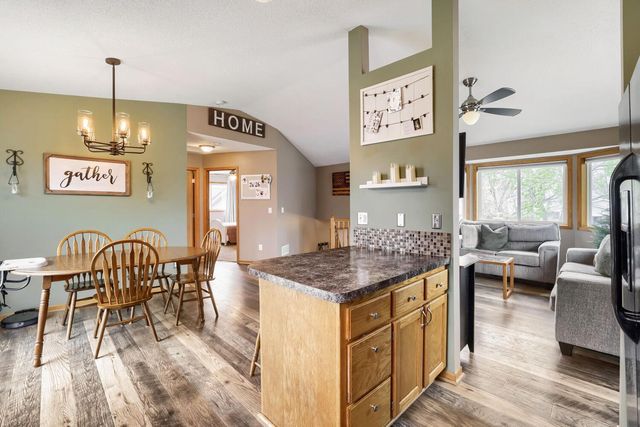 9621 Hallmark Avenue S, Cottage Grove, MN 55016