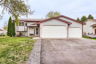 9621 Hallmark Avenue S, Cottage Grove, MN 55016