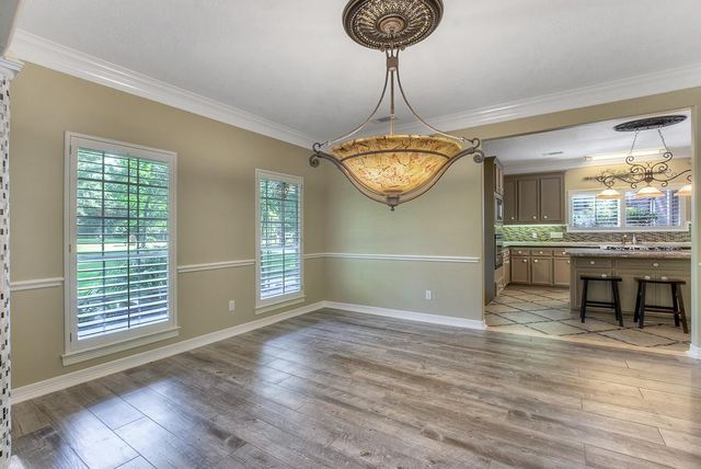10819 Lake Windcrest, Magnolia, TX 77354