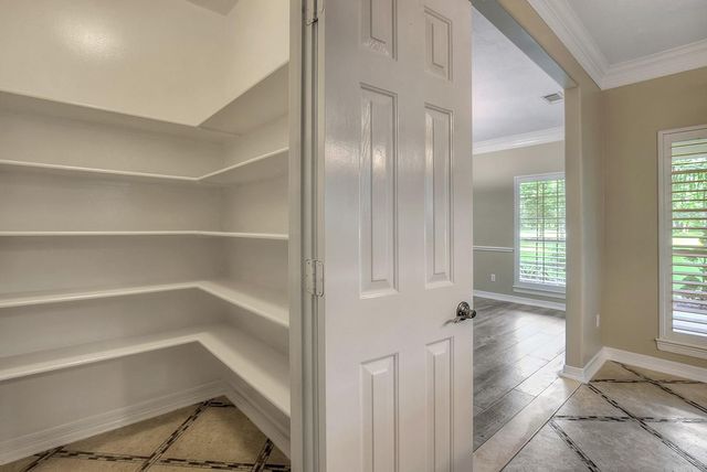 10819 Lake Windcrest, Magnolia, TX 77354