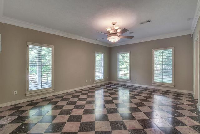 10819 Lake Windcrest, Magnolia, TX 77354