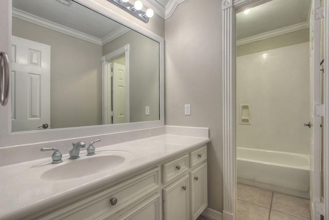 10819 Lake Windcrest, Magnolia, TX 77354