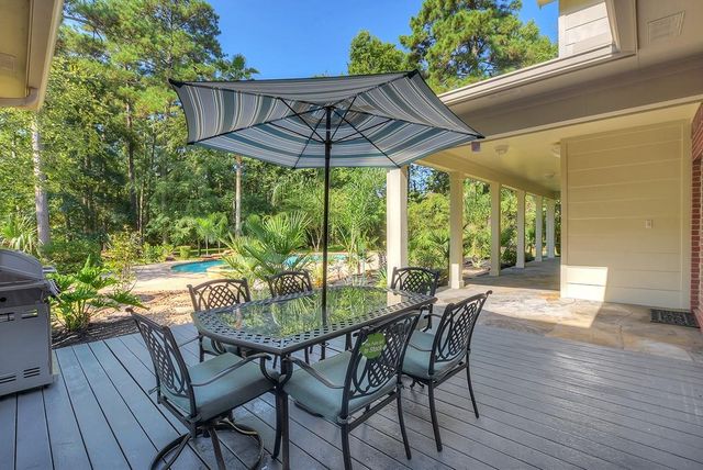 10819 Lake Windcrest, Magnolia, TX 77354