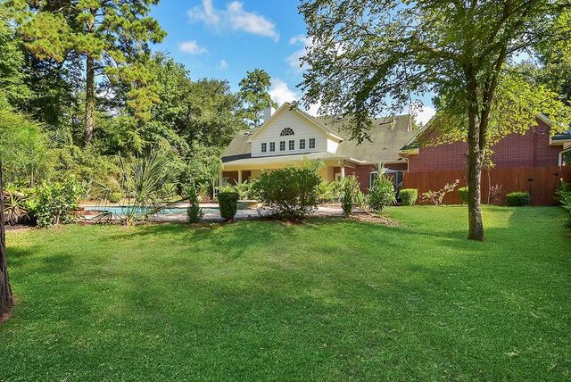 10819 Lake Windcrest, Magnolia, TX 77354