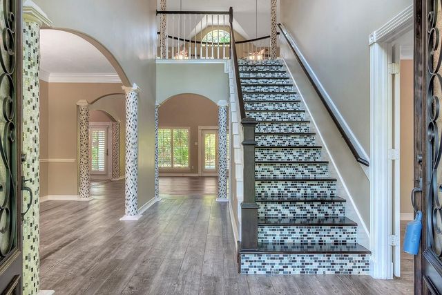 10819 Lake Windcrest, Magnolia, TX 77354