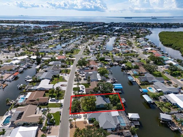 911 SAGO PALM WAY WAY, Apollo Beach, FL 33572