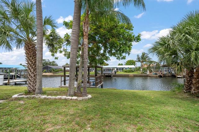 911 SAGO PALM WAY WAY, Apollo Beach, FL 33572